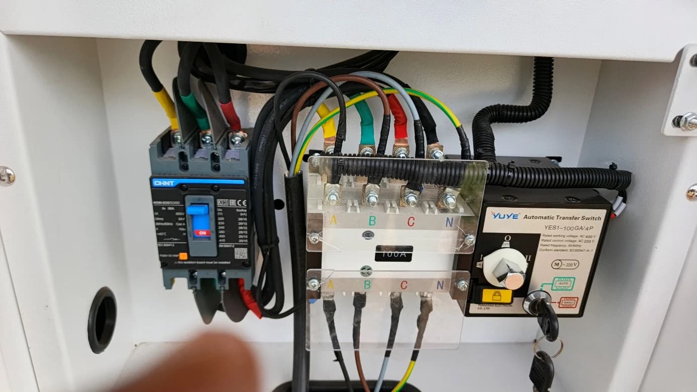 Groupes électrogènes, coffrets et installations électriques